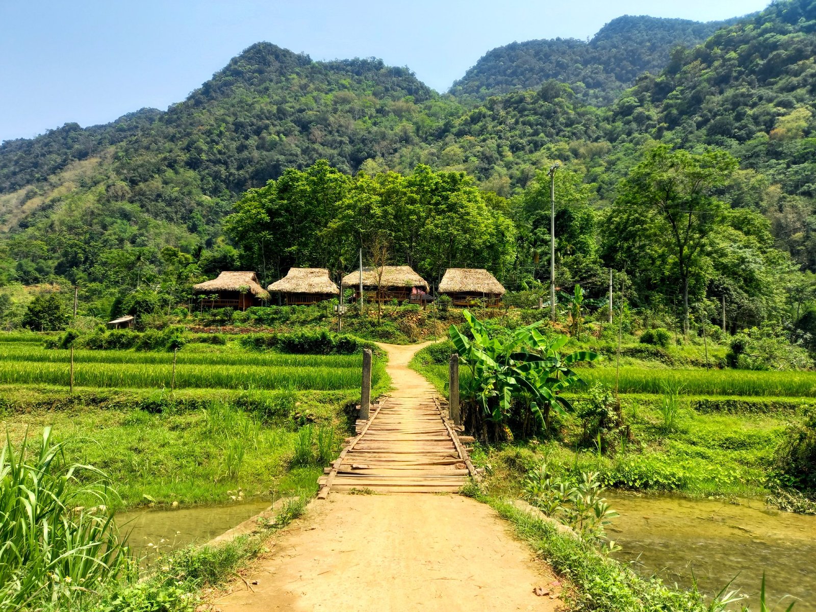 14 DAYS NORTHERN VIETNAM HERITAGE CYCLING FROM PEAKS TO PALMS